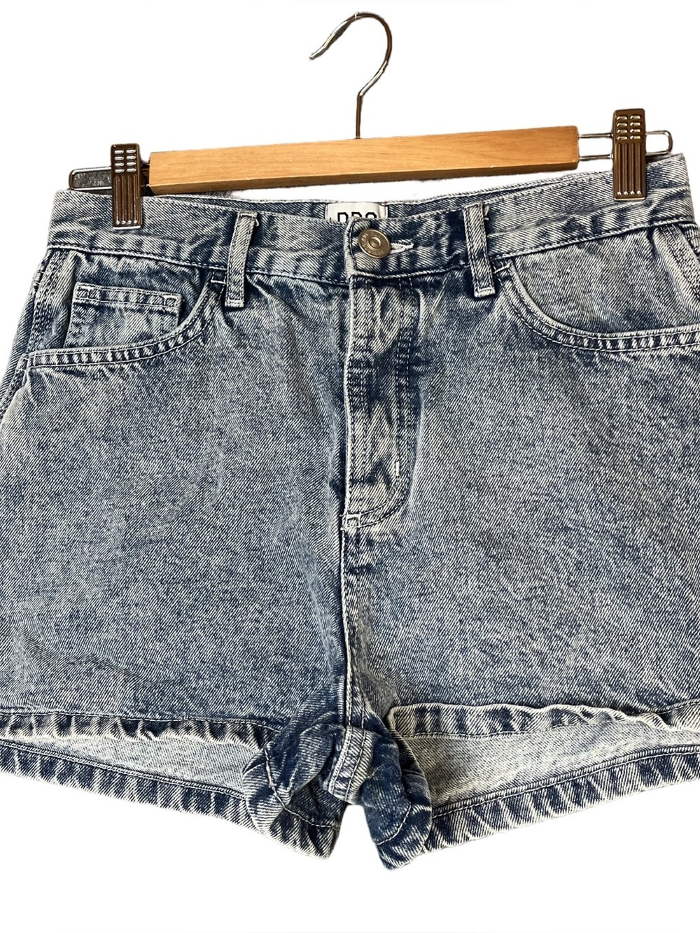 Urban Outfitters BDG Denim Jean Shorts Size 27 Medium Wash 2” Inseam High Rise